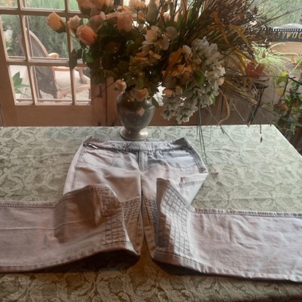 HIGH END STEFANEL ITALIAN  GRAY/SILVER JEANS